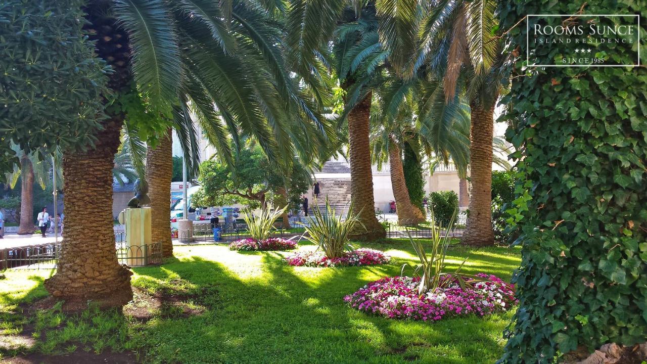 Apartments Residence Sunce Supetar - Cozy Base To Stay And Explore Island Brac Free Parking Екстер'єр фото