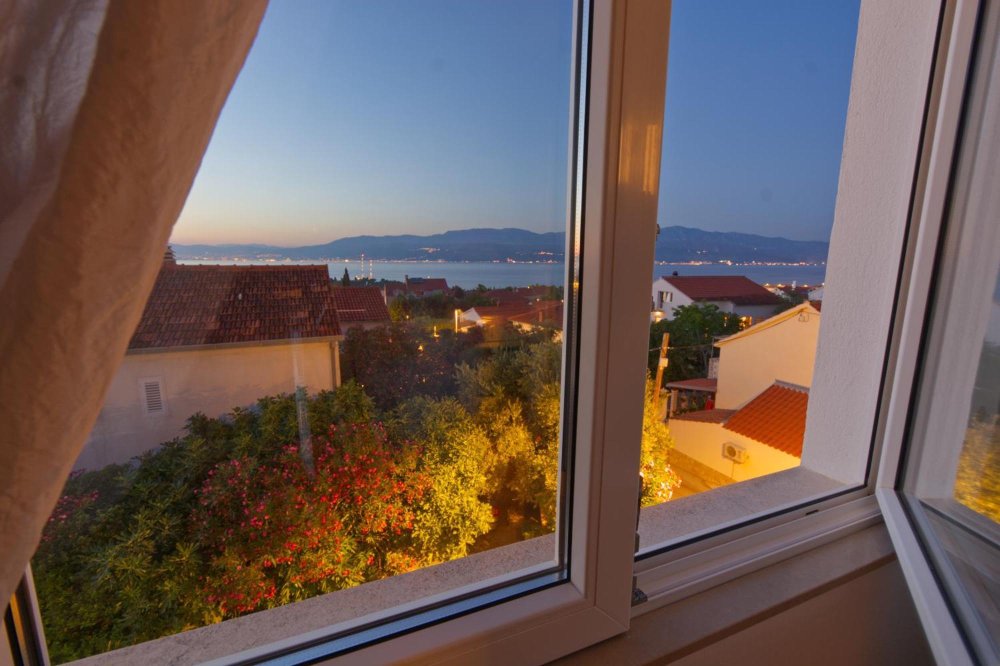 Apartments Residence Sunce Supetar - Cozy Base To Stay And Explore Island Brac Free Parking Екстер'єр фото