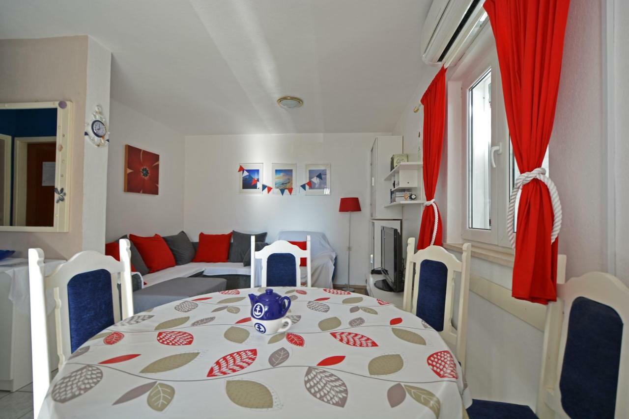 Apartments Residence Sunce Supetar - Cozy Base To Stay And Explore Island Brac Free Parking Екстер'єр фото