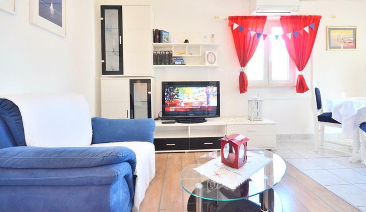 Apartments Residence Sunce Supetar - Cozy Base To Stay And Explore Island Brac Free Parking Екстер'єр фото