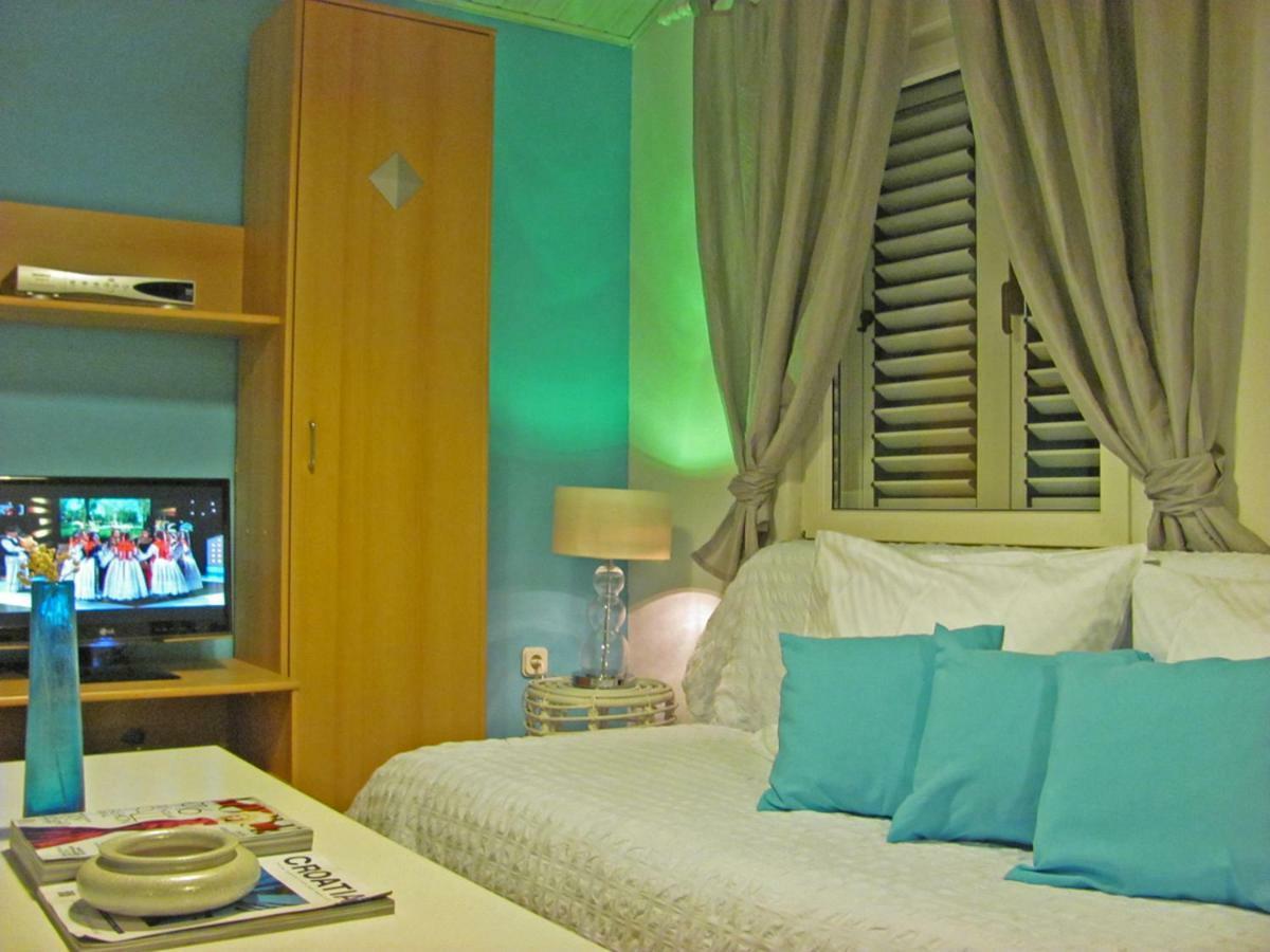Apartments Residence Sunce Supetar - Cozy Base To Stay And Explore Island Brac Free Parking Екстер'єр фото