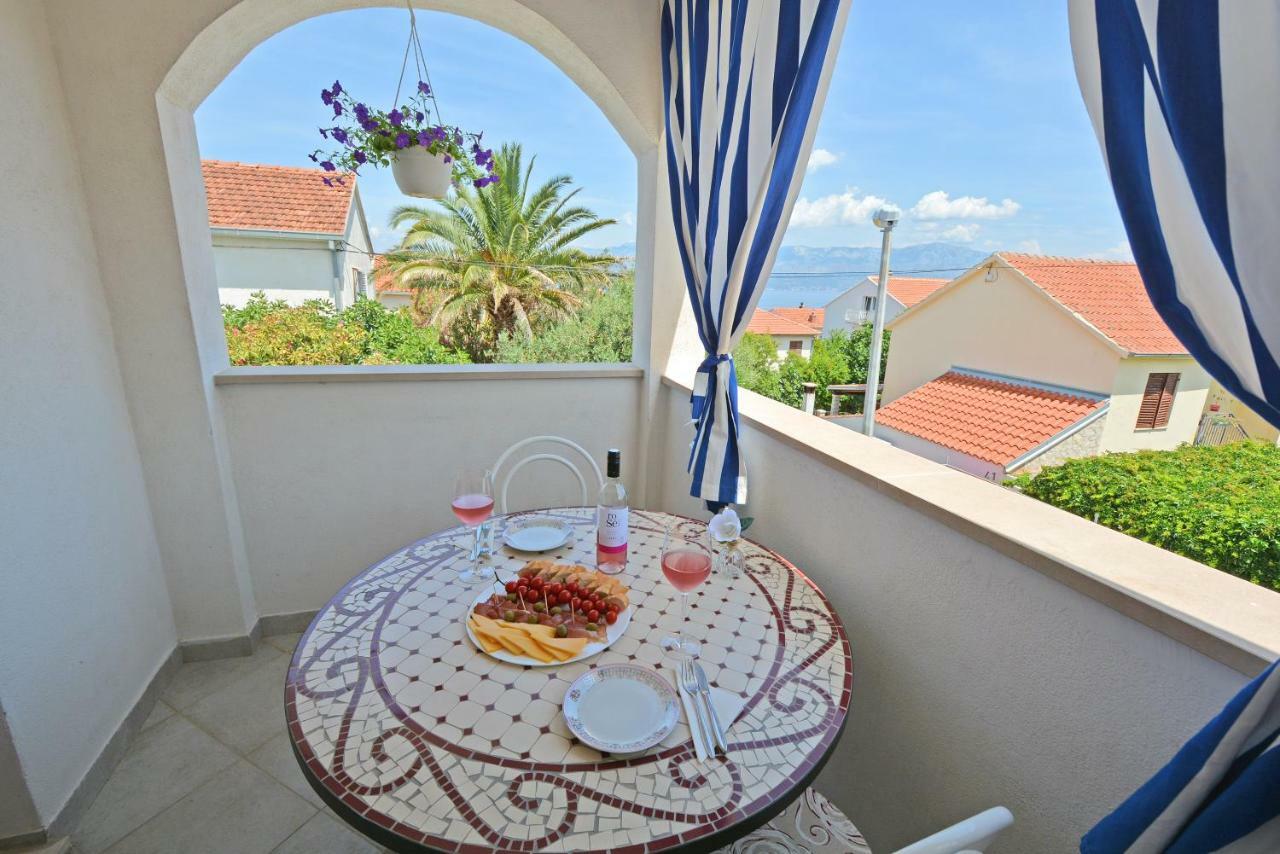 Apartments Residence Sunce Supetar - Cozy Base To Stay And Explore Island Brac Free Parking Екстер'єр фото